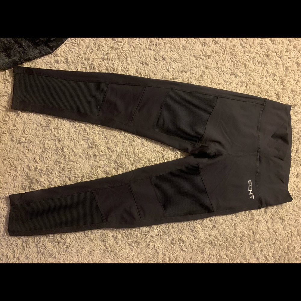 Scrunch workout leggings